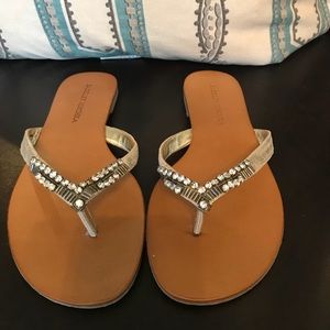 Badgley Mischka flip flop sandals
